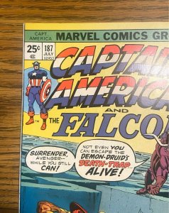 Captain America #187 (8.5 VFN+) Gil Kane Cover, Comic Kingdom Store Stamp (1975)