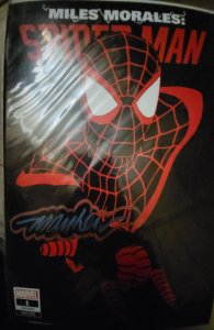 Miles Morales: Spider-Man #1 Mayhew Cover (2023) Mike Mayhew glow signature