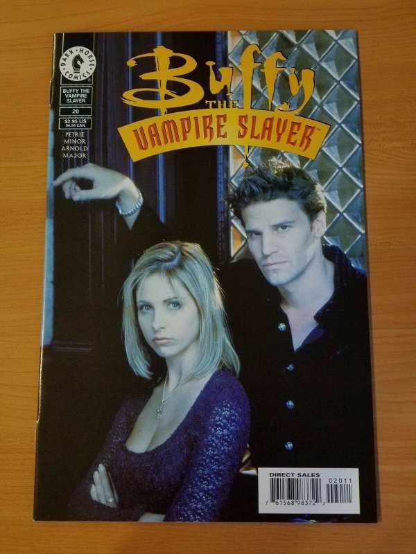 Buffy the Vampire Slayer #20 Photo Cover ~ NEAR MINT NM ~ (2000, Dark Horse)