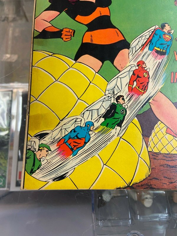 Justice League America 60 GD/VG- Detached centerfold