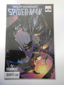 Miles Morales: Spider-Man #22 VS. Alien Variant Edition