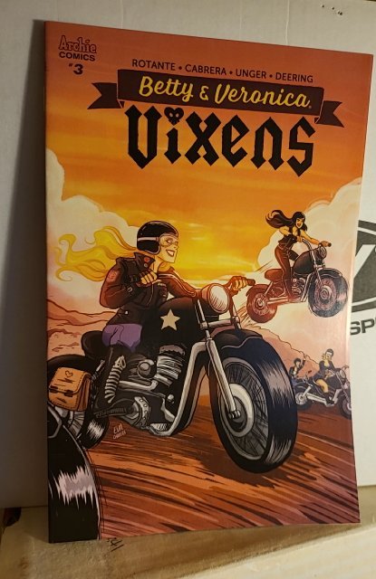 Betty & Veronica: Vixens #3 Cover A Eva Cabrera (2018)