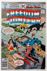 Freedom Fighters #4 (5.5, 1976)