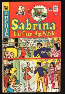 Sabrina The Teen-Age Witch #32 1976-Archie appears on cover-Della the Head Wi...