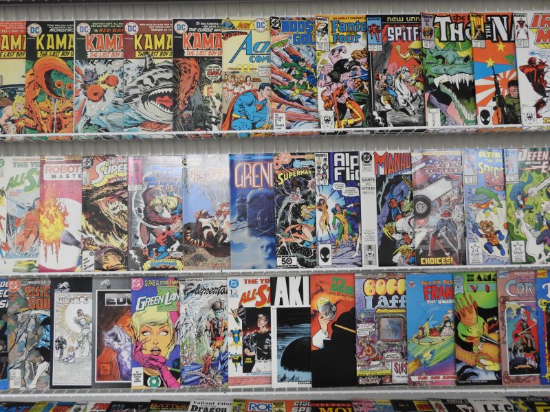 Huge Lot 200+ Comics W/ Batman, Kamandi, Avengers+ Avg VF- Condition!