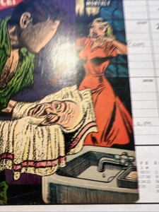 UNCANNY TALES #8 ATLAS 1953 CLASSIC COVER - READ DESCRIPTION