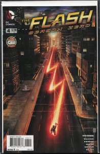 The Flash: Season Zero #4 (2015) Supergirl