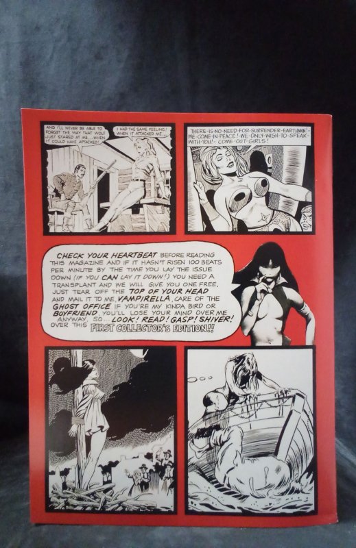 Vampirella #1 1969 Commenmorative Edition (2001)