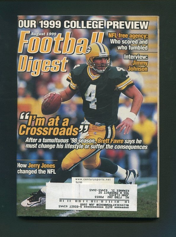 Football Digest / Brett Favre / August 1999