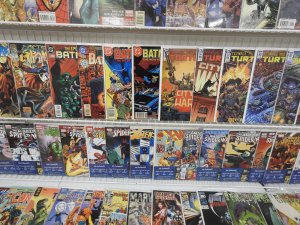 Huge Lot 150+ Comics W/ Spiderman, Hulk, Morbius, +More AVG VF-