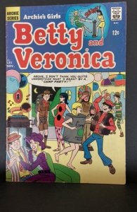 Archie's Girls Betty and Veronica #131 (1966)