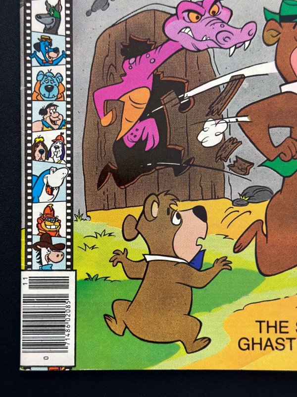 Yogi Bear #1 [Lot of 3 bks]  (1977) 1 App of Yogi in Marvel - Newsstand - VF