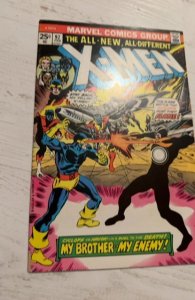 The X-Men #97 (1976)brother vs brother - small spin split lower chip out