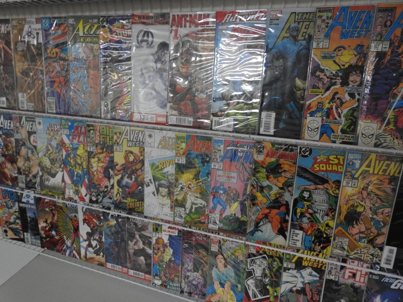 Huge Lot 120 Comics W/ Avengers, Ghost Rider, Alpha Flight+ Avg VF- Condition!