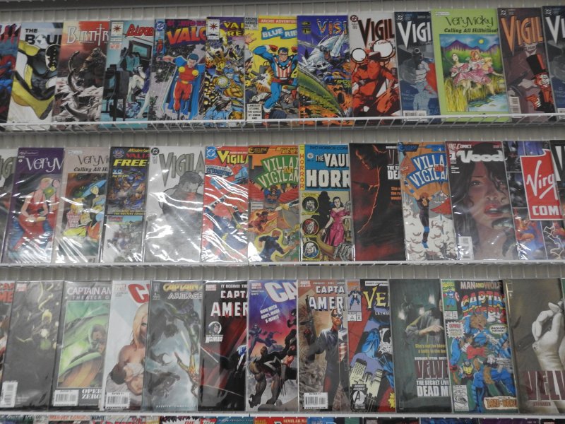 Huge Lot 110+ Comics W/ Batman, Daredevil, Captain America+ Avg Fine/VF Cond!!