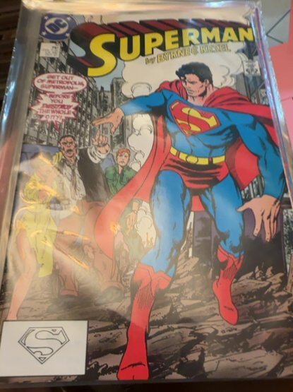 Lot of 25 Comics (See Description) Superman, Suicide Squad, Tailgunner Jo, Te...