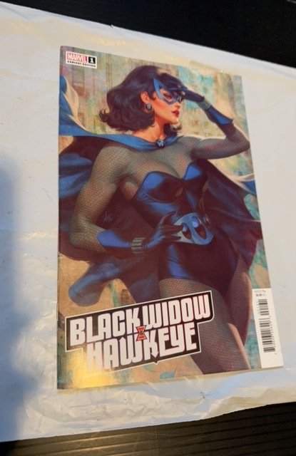 Black Widow & Hawkeye #1 Lau Cover (2024)