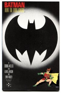 BATMAN THE DARK KNIGHT RETURNS book #3-CARRIE KELLEY cover-1986