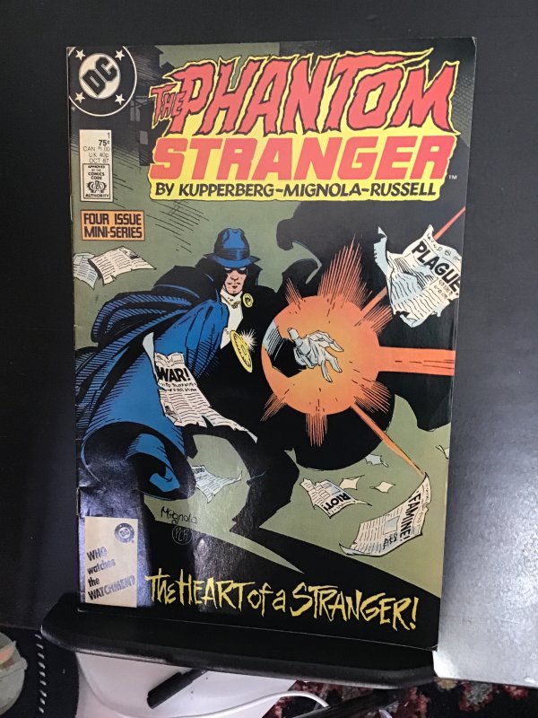 Phantom stranger #1 (1970) high-grade first issue key!  VF/NM Wow