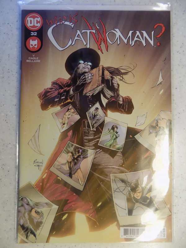 Catwoman #32 