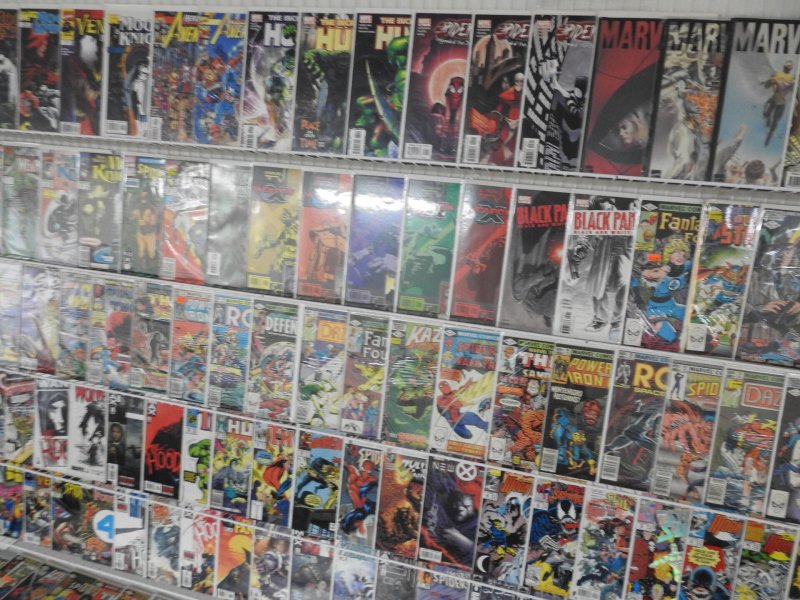 Huge Lot 140+ Comics W/ Black Panther, Spidey, Moon Knight+ Avg Fine/VF Cond!!