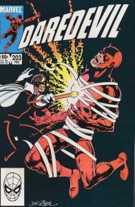 Daredevil #203 FN; Marvel | save on shipping - details inside