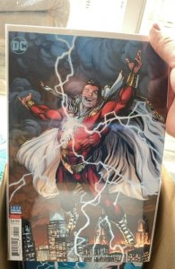 Shazam! The Deluxe Edition (2020)  