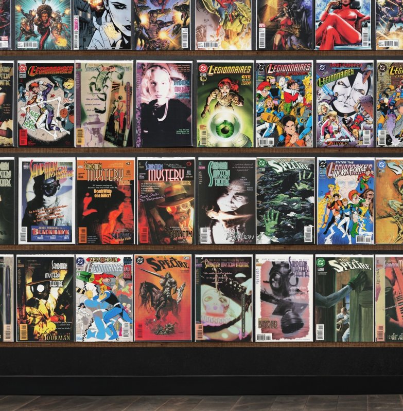 Huge Lot 150+ Comics with Sandman Mystery Theatre, Incredible Hulk & More!