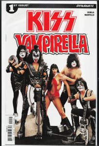KISS/Vampirella #1 Cover D (2017)