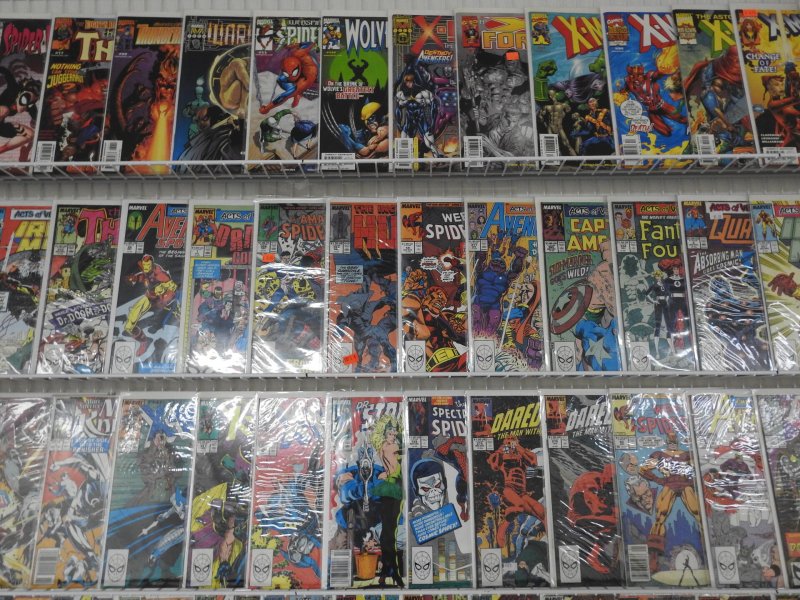 Huge Lot 130+ Comics W/ Iron Man, Daredevil, Wolverine+ Avg VF+ Condition!!