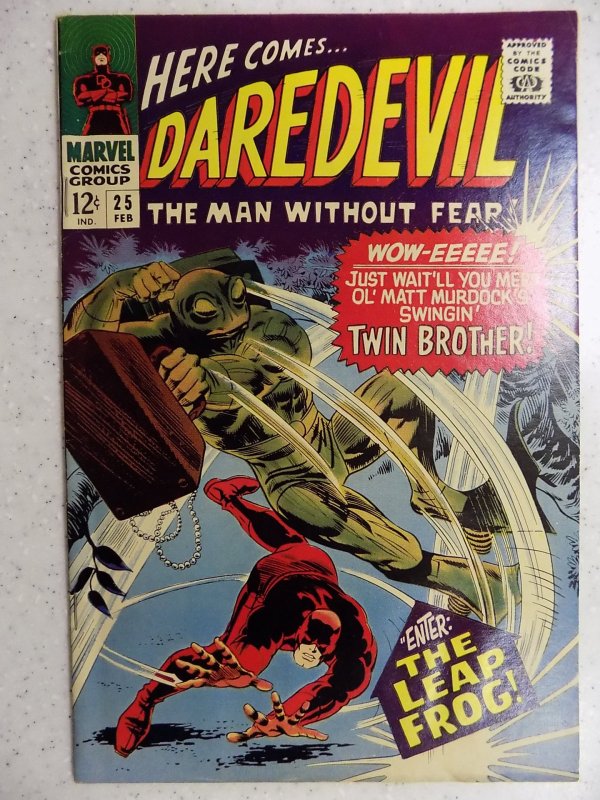 DAREDEVIL # 25 MARVEL SILVER FEAR ACTION ADVENTURE HI GRADE VF