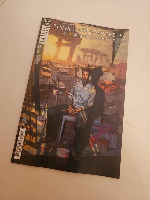 NICE HOUSE BY THE SEA 7 • Plus TP Vol 1 + 4 Cover Collector's Set