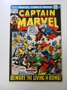 Captain Marvel #23 (1972) FN/VF condition