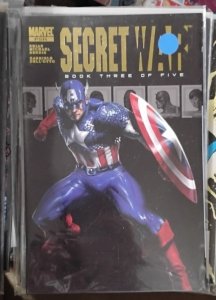 SECRET WAR # 3 BOOK THREE  2004 MARVEL  DISNEY BENDIS DELL'OTTO COVER