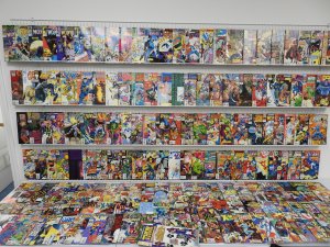 Huge Lot 190+ Comics W/ X-Men, Avengers, Venom, +More! Avg VF- Condition!