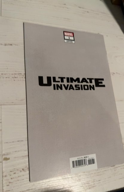 Ultimate Invasion  #1 Christopher Cover (2023)red /Black virgin