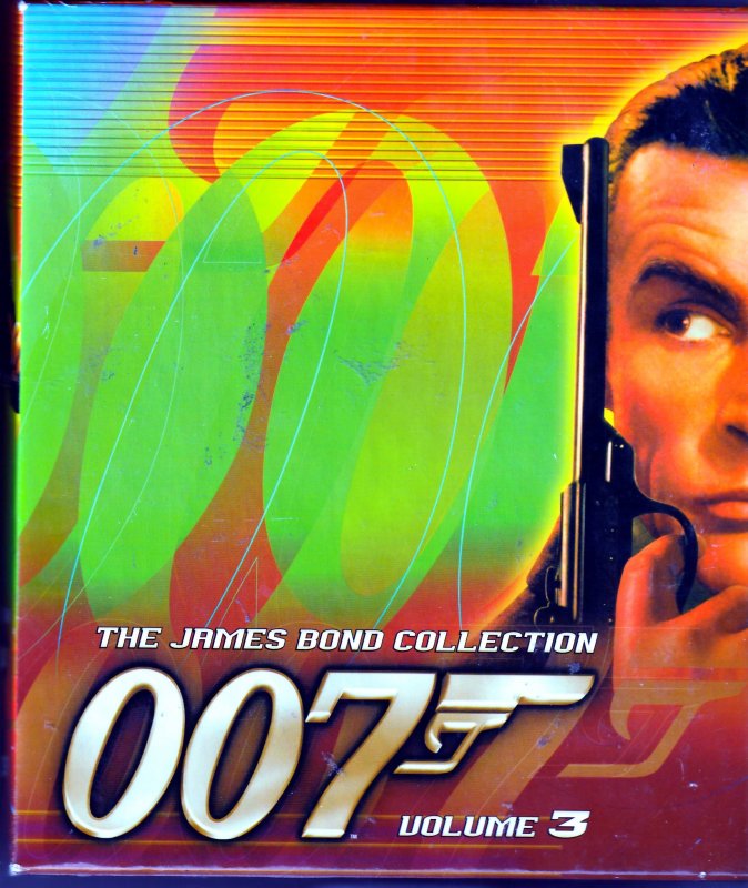 James Bond VHS Box Set  6 James Bond Classics on VHS collected in one box set !