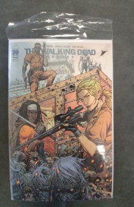 The Walking Dead Deluxe #38 Cover C (2022)