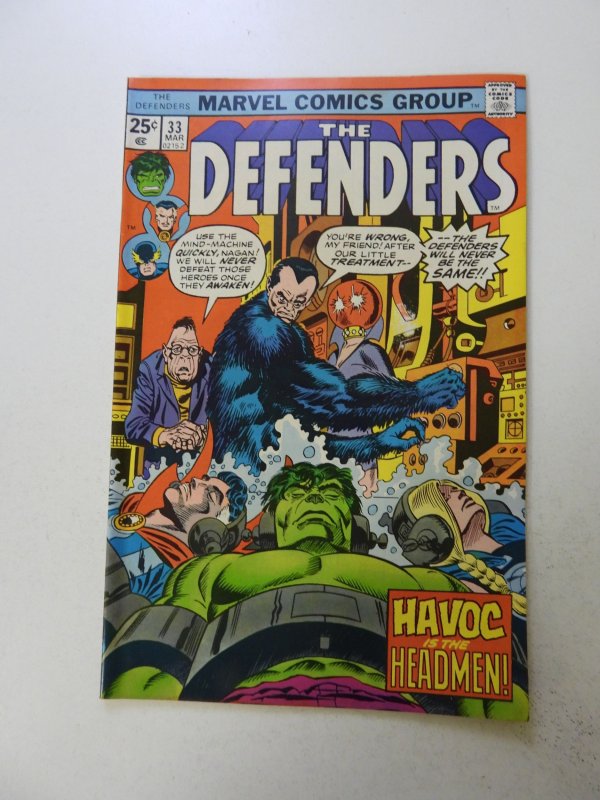 The Defenders #33 (1976) VF- condition MVS intact
