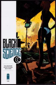 Black Science #4  (1st Printing)  9.4 NM