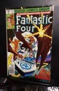 Fantastic Four #227  (1981) first Brain Parasites! High-grade key! NM- Wow!