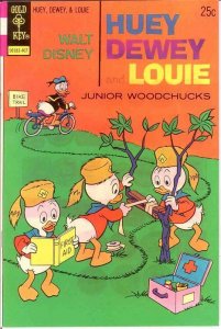 HUEY DEWEY & LOUIE (1966-1984 GK) 27 VF-NM  July 1974 COMICS BOOK