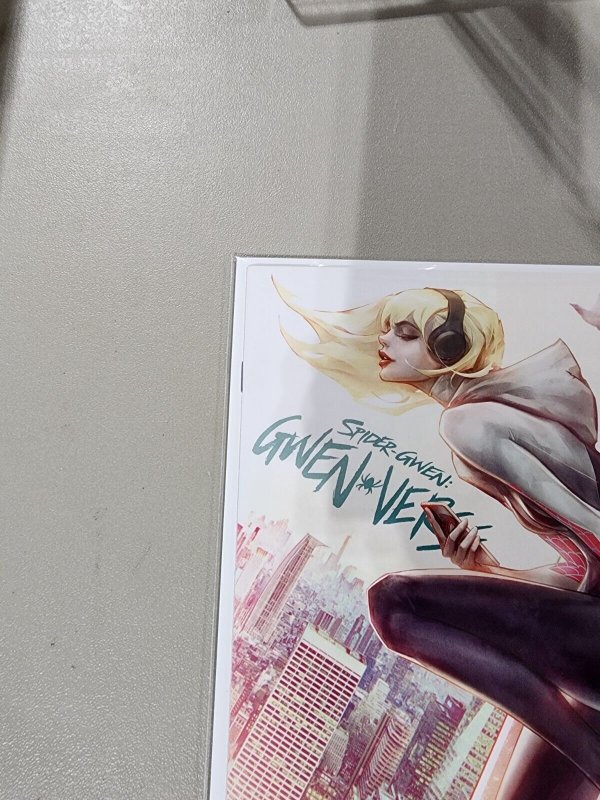 Spider Gwen Gwenverse Comic Book #1 Ivan Tao Virgin Marvel Variant Edition 2022