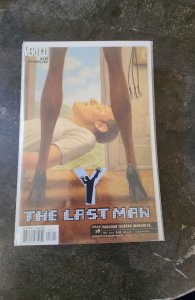Y: The Last Man #18 (2004)