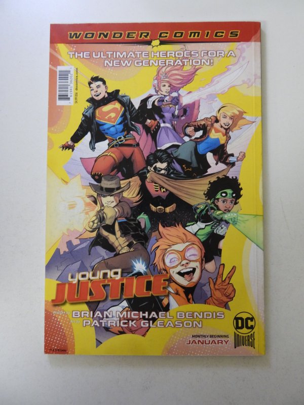 The Flash 100-Page Giant (2019) NM- condition