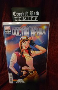 Star Wars: Doctor Aphra #22 Ganucheau Cover (2022)