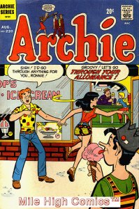 ARCHIE  (1942 Series)  (ARCHIE MJL) #220 Very Good Comics Book