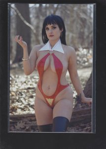 Vampirella #16 Cover Incentive Cover