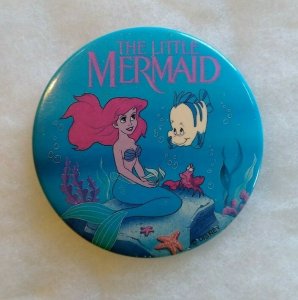 Disney The Little Mermaid Large Button Badge Vintage White Flounder Fish Ariel