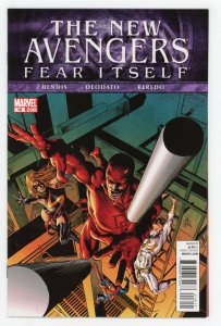 New Avengers #16 (2010 v2) Brian Bendis Daredevil Squirrel Girl NM